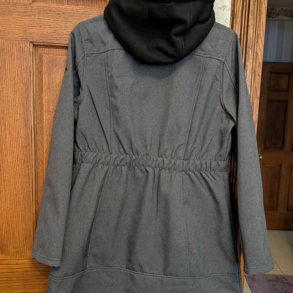 Coat - Picture 2 of 3